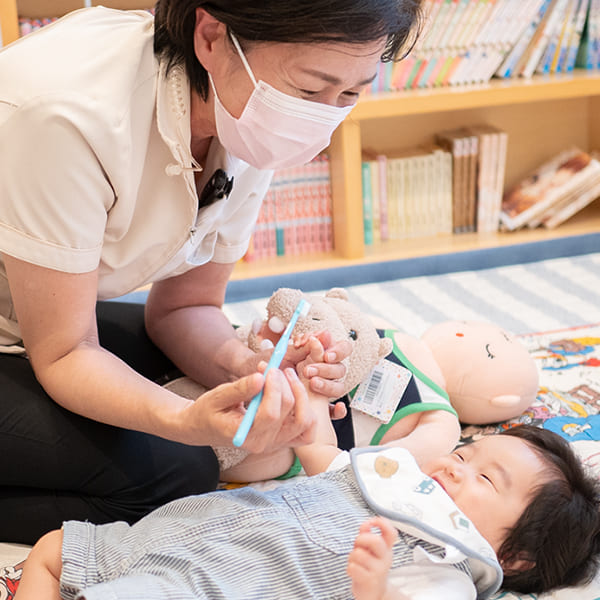 0歳からはじめるお口育て　イメージ画像